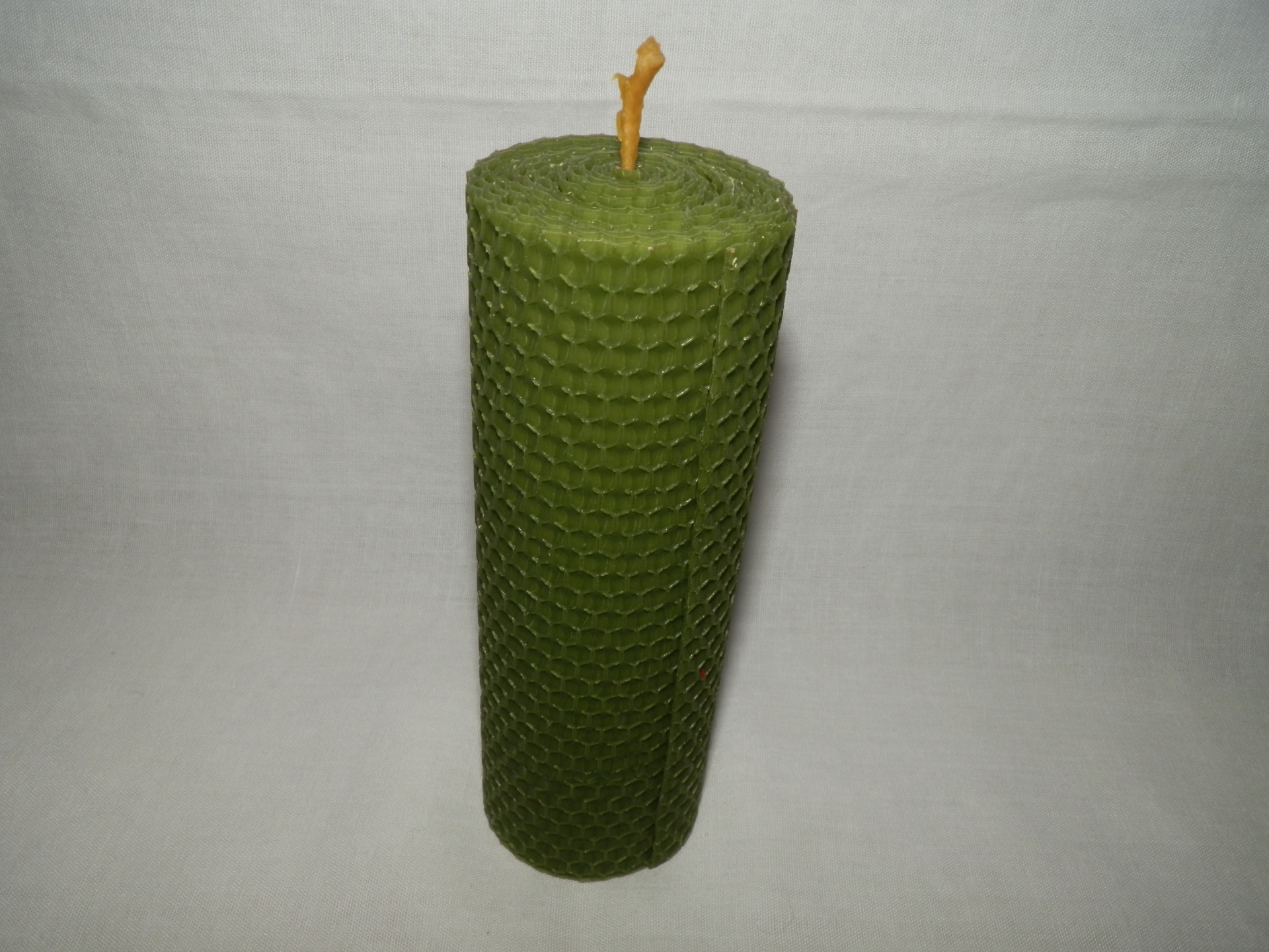 farebna-voskova-sviecka-valec-16-x-5-cm-c-c4